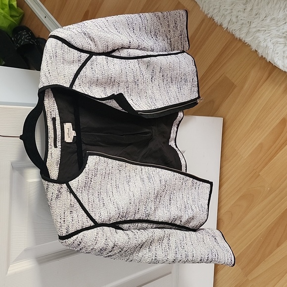 Wilfred Aritzia cropped blazer 8 - Picture 1 of 4